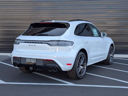 Certified 2025 Porsche Macan S AWD/4WD image 9