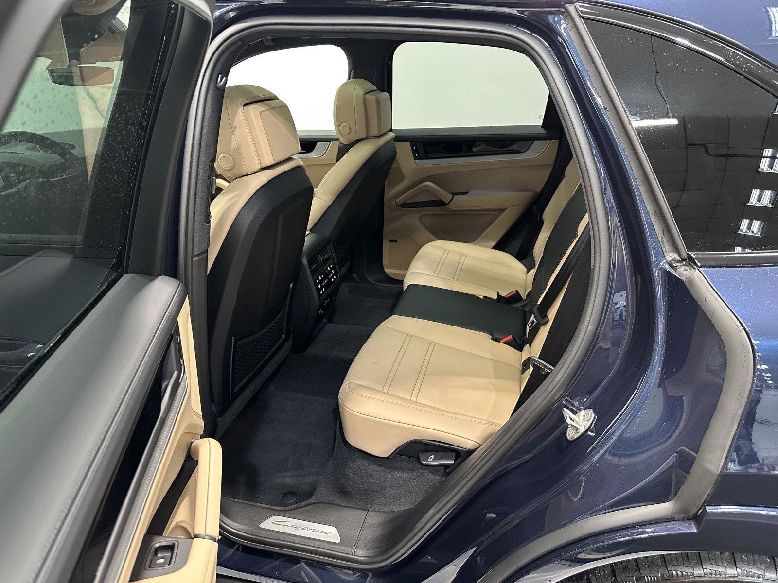Certified 2026 Porsche Cayenne S AWD/4WD image 34