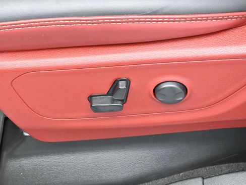 Used 2025 RAM 1500 Rebel image 12