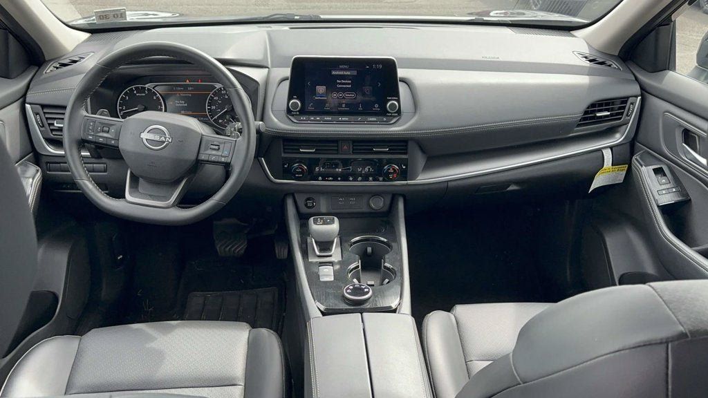 Certified 2025 Nissan Rogue SV w/ SV Premium Package AWD/4WD image 12