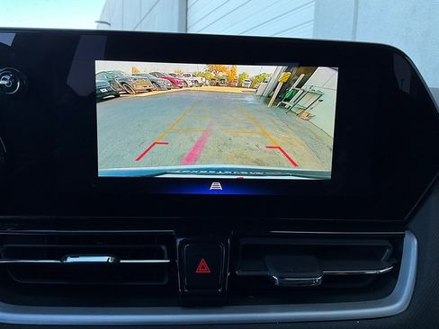 Used 2025 Chevrolet TrailBlazer LT image 29