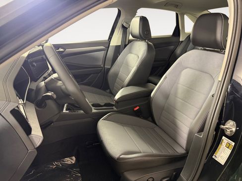 New 2026 Volkswagen Jetta SE FWD image 7