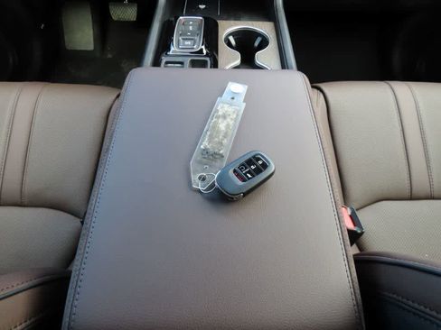 New 2026 Honda Pilot Elite image 32