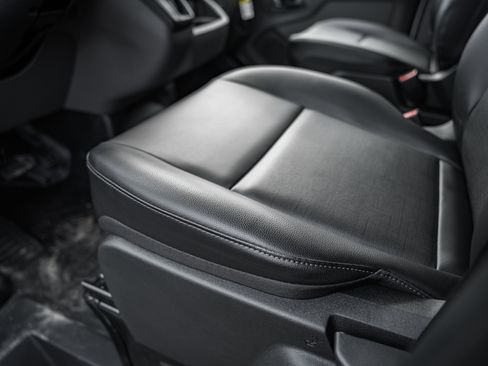 New 2026 Ford Transit 250 148 Medium Roof image 15