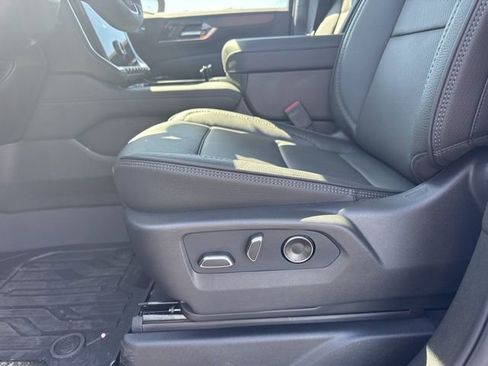 New 2026 GMC Yukon XL Denali w/ Sun & Power Step Package AWD/4WD image 16