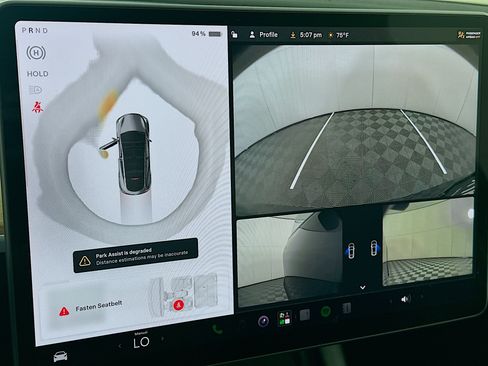 Used 2023 Tesla Model Y Long Range AWD/4WD image 23