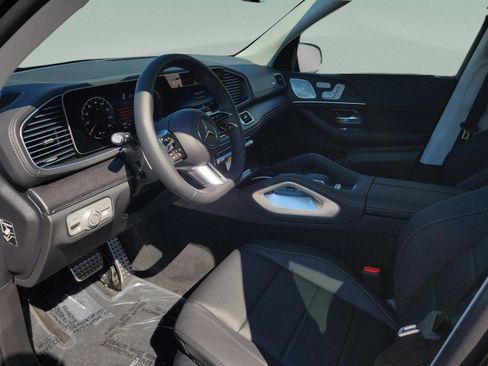 New 2026 Mercedes-Benz GLS 450 4MATIC image 19