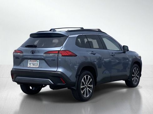 Certified 2024 Toyota Corolla Cross XLE w/ Convenience Package FWD image 8