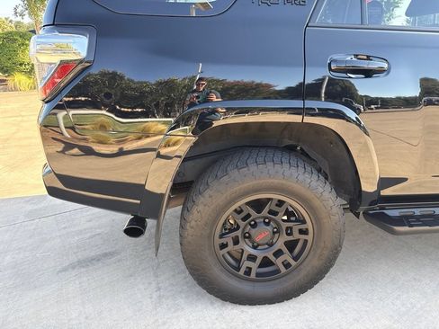 Used 2024 Toyota 4Runner TRD Pro AWD/4WD image 9