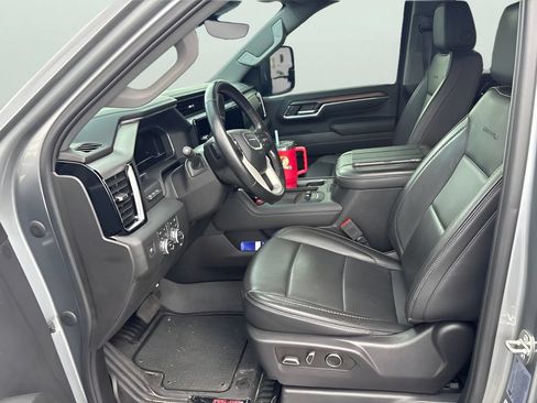 Used 2024 GMC Sierra 2500 Denali w/ Denali Reserve Package AWD/4WD image 10