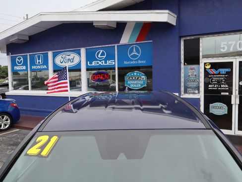 Used 2021 Hyundai Santa Fe SE AWD/4WD image 8