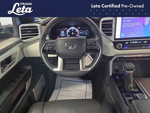 Used 2025 Toyota Sequoia Capstone AWD/4WD image 17