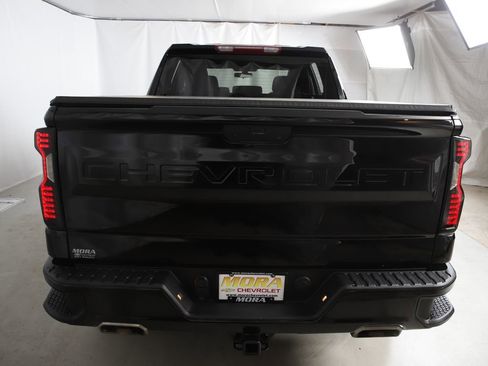 Used 2021 Chevrolet Silverado 1500 LT Trail Boss w/ Bed Protection Package AWD/4WD image 4