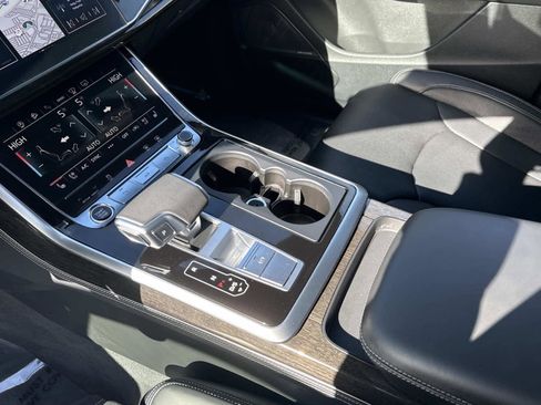 Used 2025 Audi Q7 3.0T Prestige w/ Prestige Package image 21