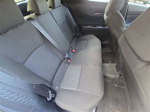 Used 2019 Toyota C-HR XLE image 20