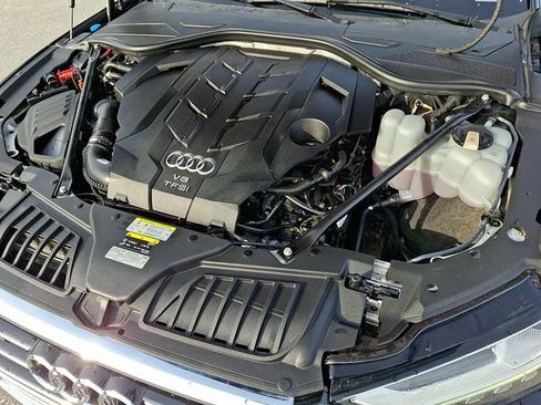 Used 2021 Audi A8 L 4.0T w/ Luxury Package image 29