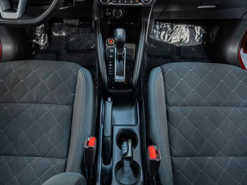 Used 2019 Nissan Kicks SV image 22