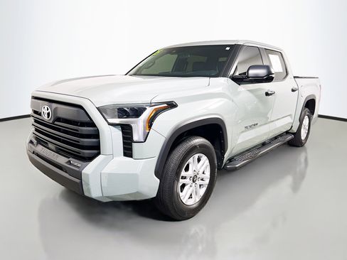 Used 2025 Toyota Tundra SR5 w/ SR5 Convenience Package RWD image 9
