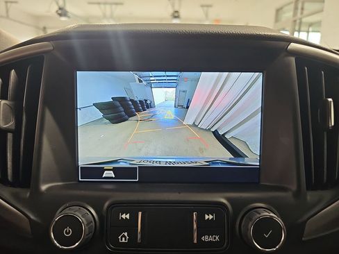 Used 2023 GMC Terrain AT4 w/ LPO, Floor Liner Package AWD/4WD image 29