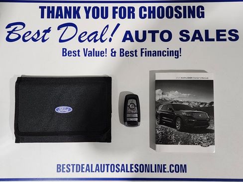 Used 2020 Ford Explorer Platinum w/ Premium Technology Package AWD/4WD image 39