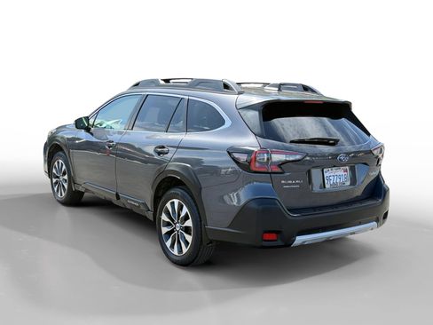 Used 2023 Subaru Outback Limited AWD/4WD image 3