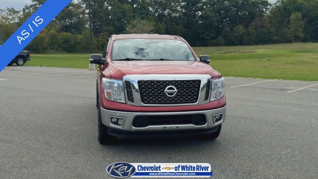 Used 2017 Nissan Titan SV AWD/4WD image 3