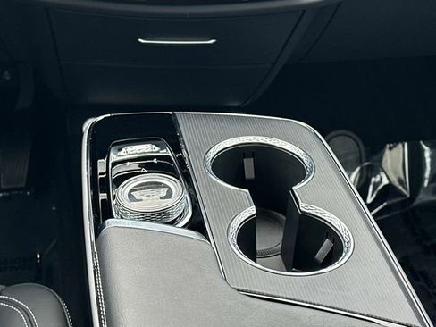 Used 2025 Cadillac Lyriq Sport image 4
