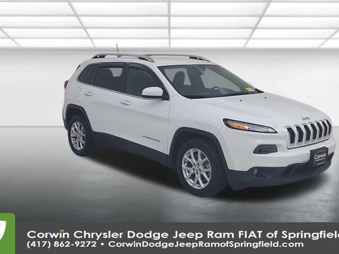 Certified 2018 Jeep Cherokee Latitude Plus image 3