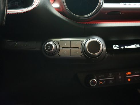 Used 2019 Ferrari 812 Superfast RWD image 25