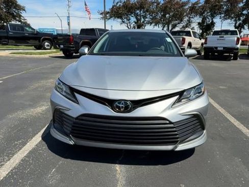 Used 2024 Toyota Camry LE FWD image 3