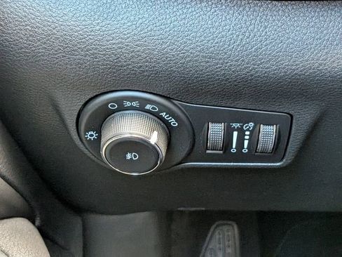 New 2026 Jeep Compass Latitude AWD/4WD image 23