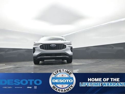New 2025 Ford Escape SE w/ PHEV Premium Package FWD image 44