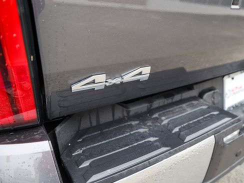 Used 2025 Toyota Tundra Limited w/ Power Package AWD/4WD image 15