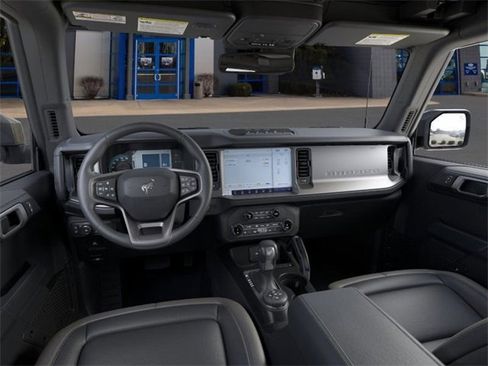 New 2025 Ford Bronco Outer Banks w/ Sasquatch Package image 9