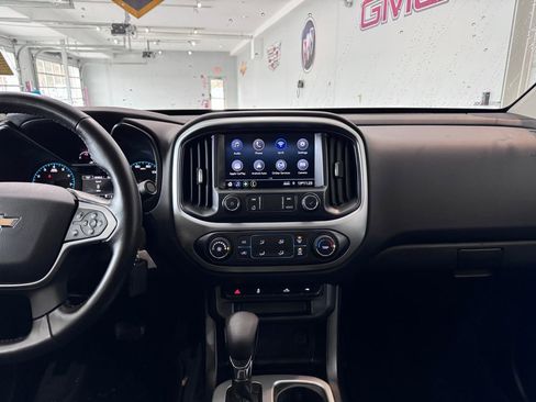 Certified 2022 Chevrolet Colorado LT w/ LT Convenience Package image 16