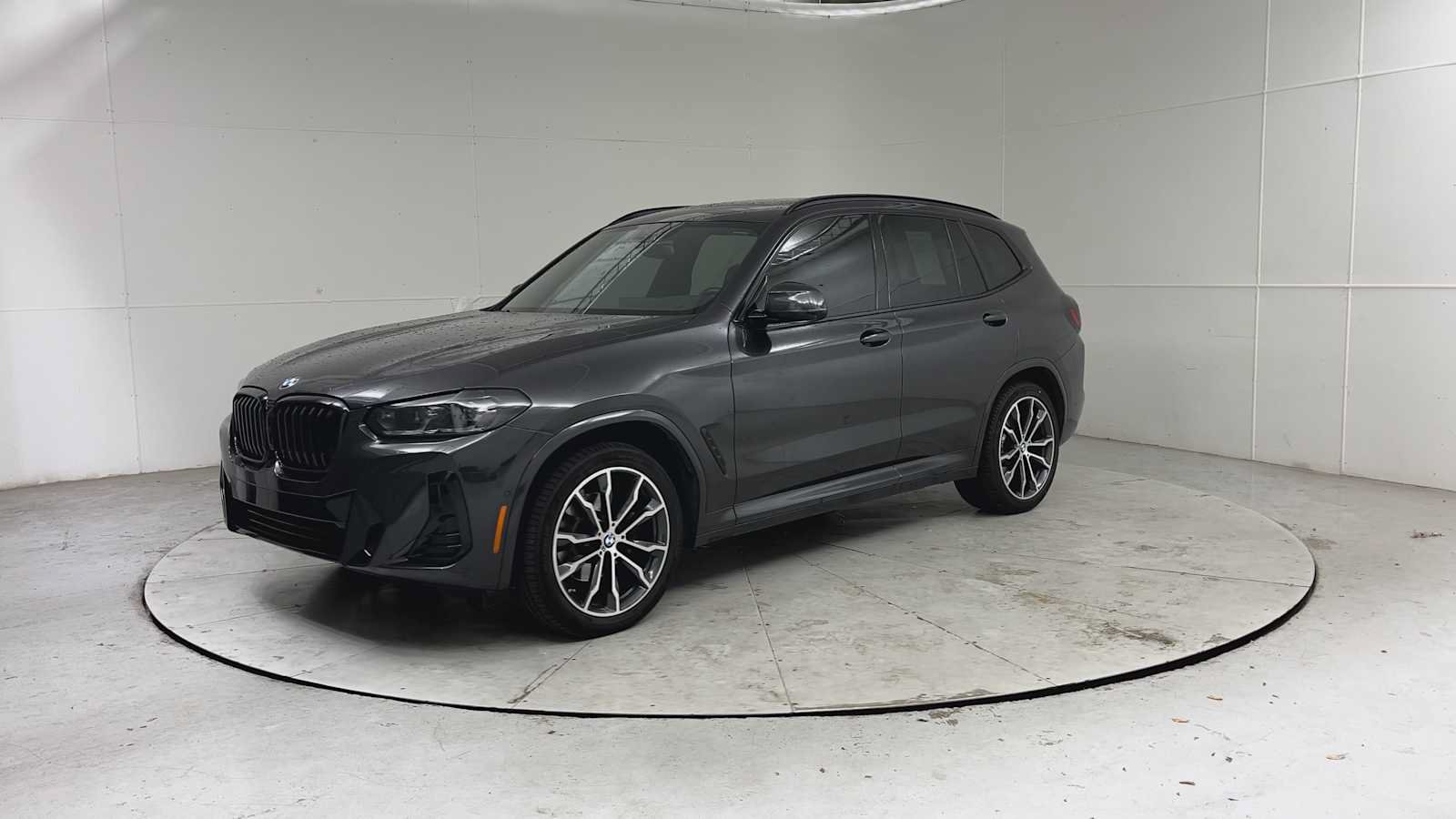Used 2023 BMW X3 xDrive30i w/ M Sport Package AWD/4WD image 6
