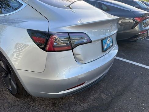 Used 2018 Tesla Model 3 Long Range RWD image 2