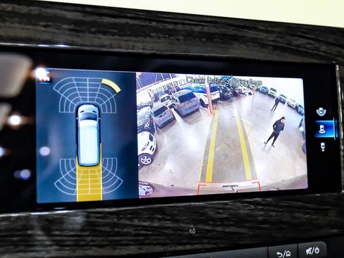 Used 2024 Mercedes-Benz Sprinter 3500 image 18