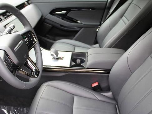 Used 2025 Land Rover Range Rover Evoque S image 22