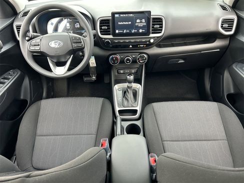 New 2026 Hyundai Venue SE image 14