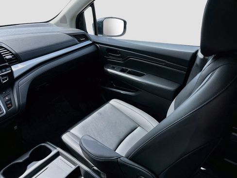 Used 2025 Honda Odyssey EX-L image 23