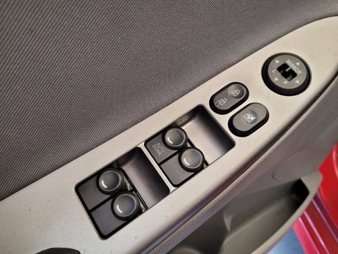 Used 2016 Hyundai Accent SE image 27