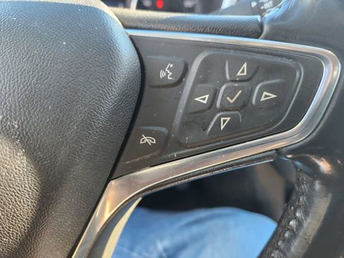 Used 2019 Chevrolet Equinox LT image 20