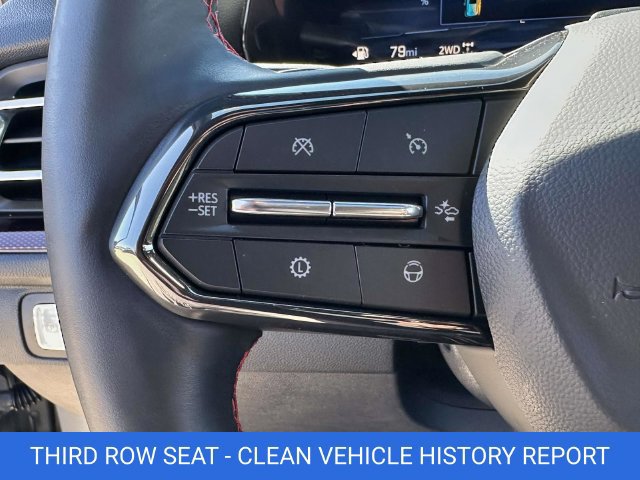 Certified 2025 Chevrolet Traverse RS w/ LPO, Floor Liner Package AWD/4WD image 9