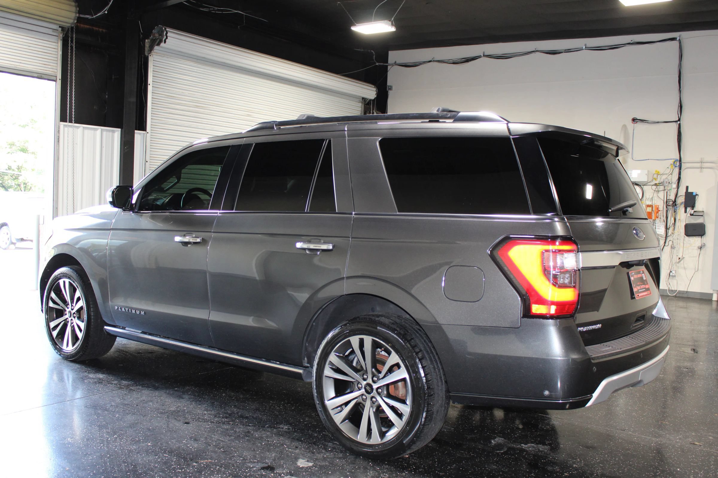 Used 2020 Ford Expedition Platinum RWD image 6