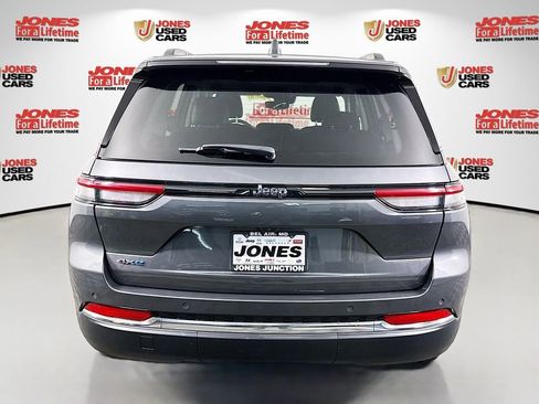 Used 2022 Jeep Grand Cherokee Limited 4xe image 16