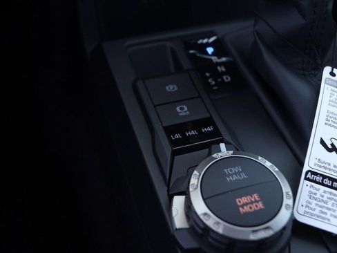 New 2026 Toyota Tacoma Limited AWD/4WD image 17