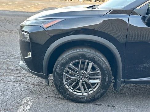 Used 2023 Nissan Rogue S AWD/4WD image 7