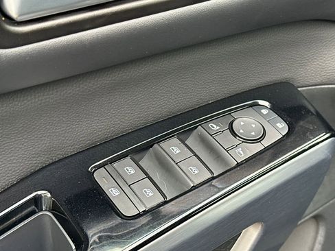 New 2026 Nissan Pathfinder SL image 13