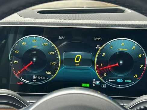 Used 2023 Mercedes-Benz GLS 450 4MATIC image 34